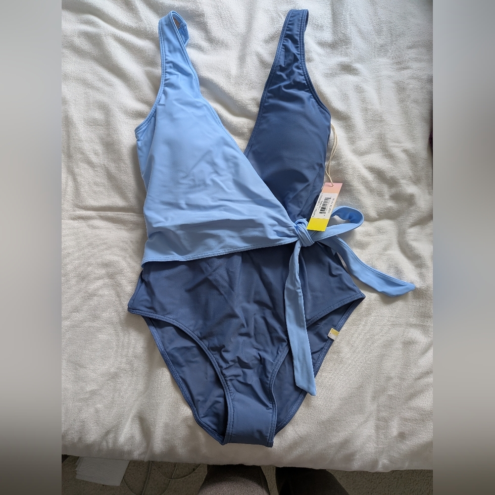 Summersalt The perfect wrap Nwt One Piece